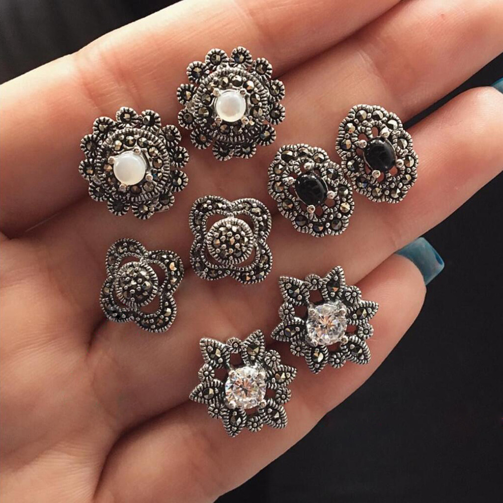 【Happy LifeStore】4 Stud Earrings Set For Wo Hollow Flower White Crystal Round Rhinestone Earring Ear Jewelry Accessory