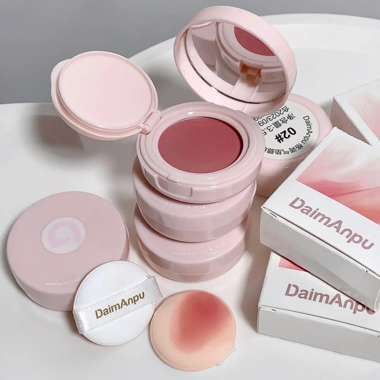 1 Pcs Peach Pink Blush Monochrome Powder Blusher Rouge Cosmetic Grooming Makeup Matte For Girls - Mini Cute Air Cushion Blush For Girls, Teens & Women (Best Gift To Your Beloved One))