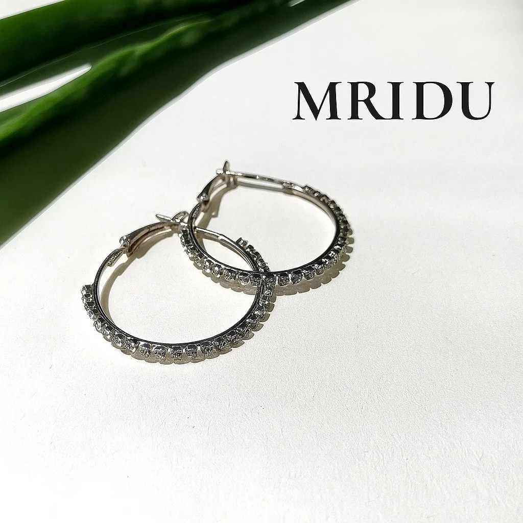 Mridu Medium Crystal Hoop Earrings Set Big Shiny 3.5 cm Round Party Lightweight Rhinestone Sparkly Hoop for Women Jewelry Party Gift Wedding Date
