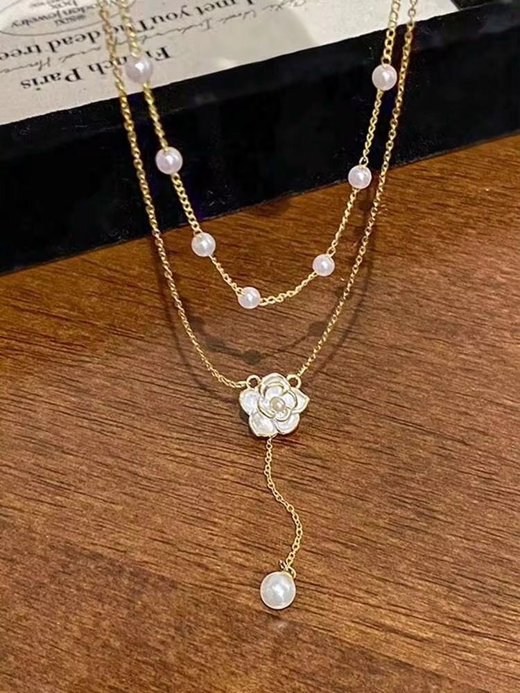 1 Piece Double Layer Camellia Faux Pearl Necklace for Women | Gold Plated Layered Adjustable Chain | Elegant Non-Tarnish Fashion Jewelry Gift
