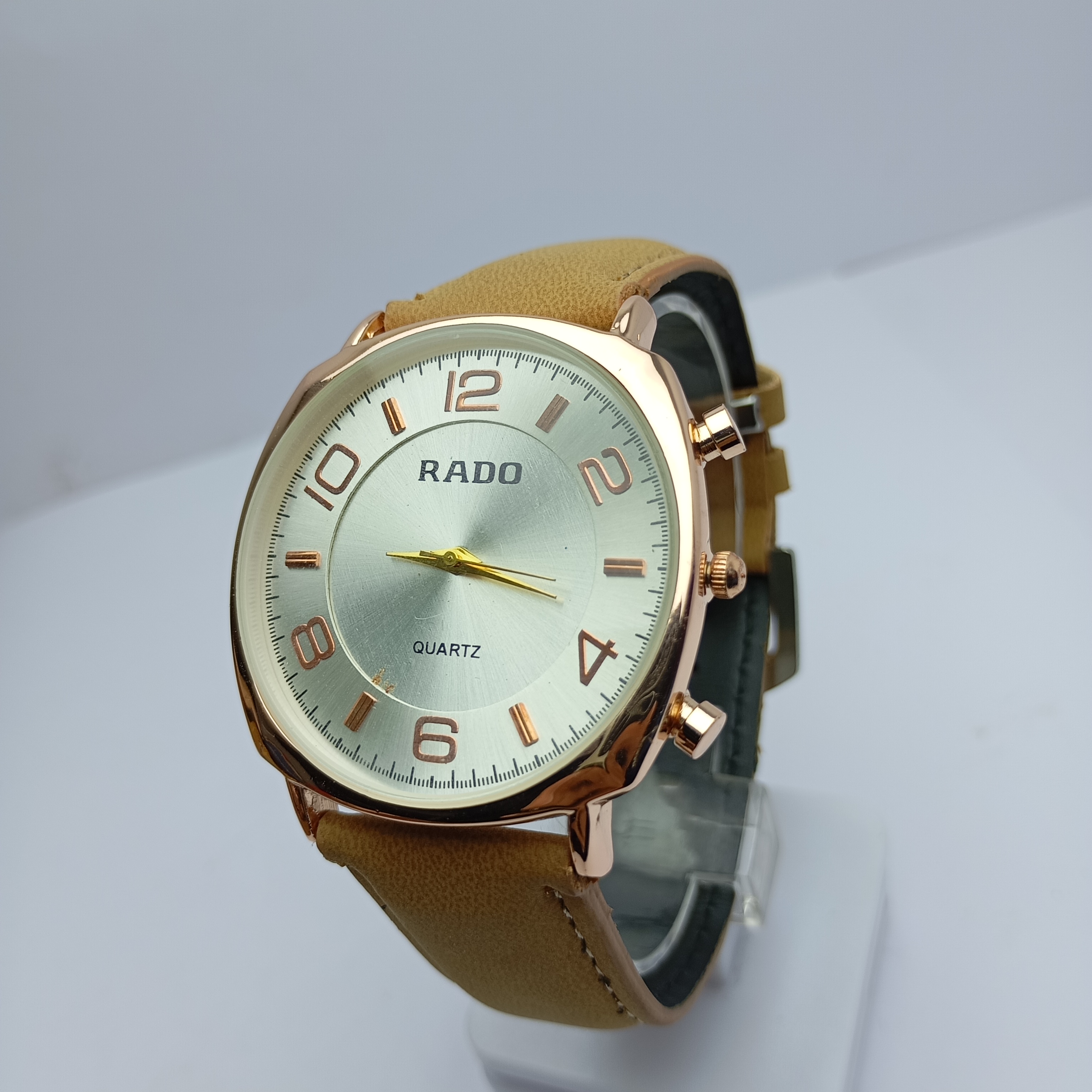 New Design Brown Leather Belt Silver Color Round Dial Best Quality Quartz Wrist Watch FOr Men