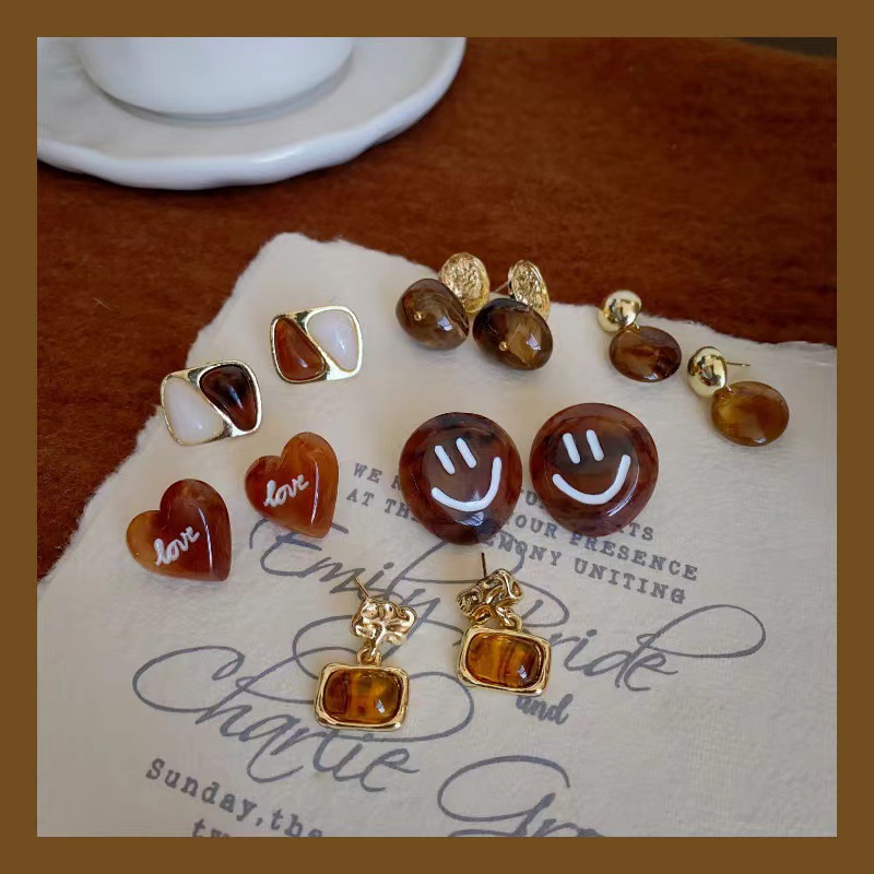 【New Maillard Rich Retro brown Earrings High-grade Sense Amber Brown Geometric Ear Jewelry for Women