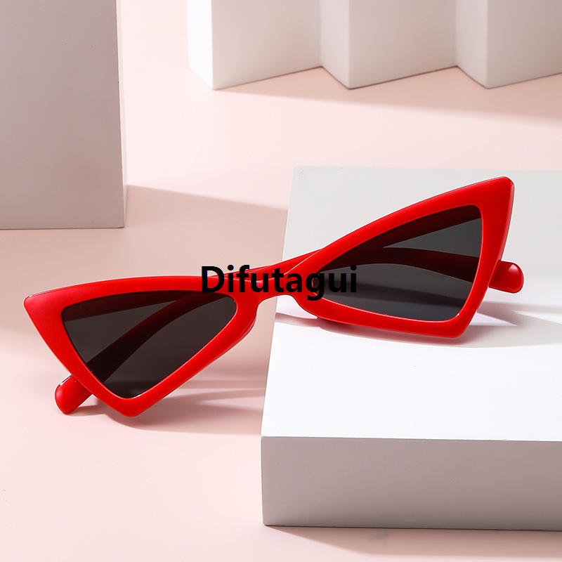 Difutagui 【2025 Version】[ New ] Cat Eye Glasses Triangle Cat Eye Sunglasses 【2025 Version】 Vintage Street Shot All-Match Small Frame Women's Sunglasses