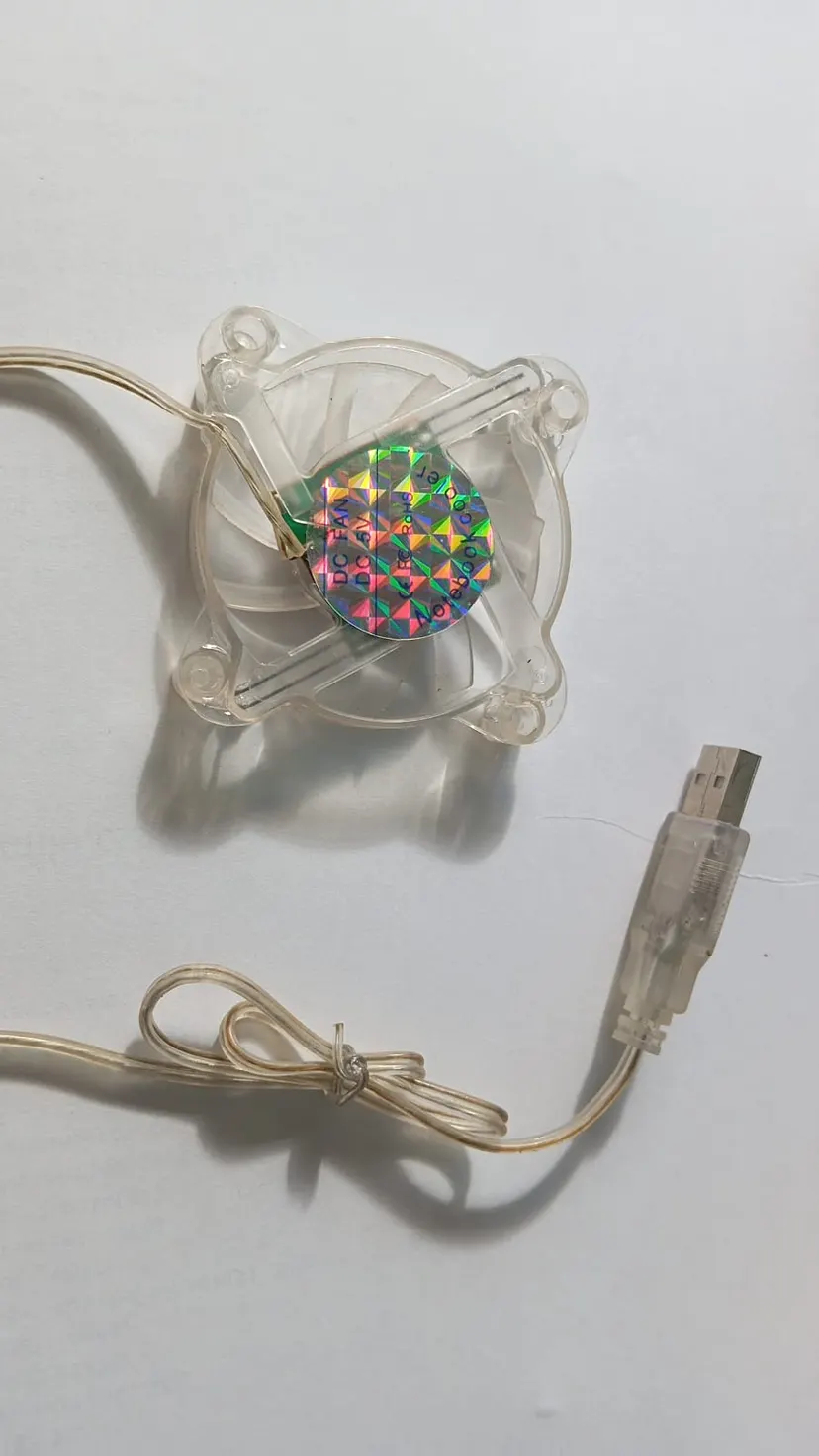USB GRAPHIC CARD FAN WITH LIGHT 6CM*6CM