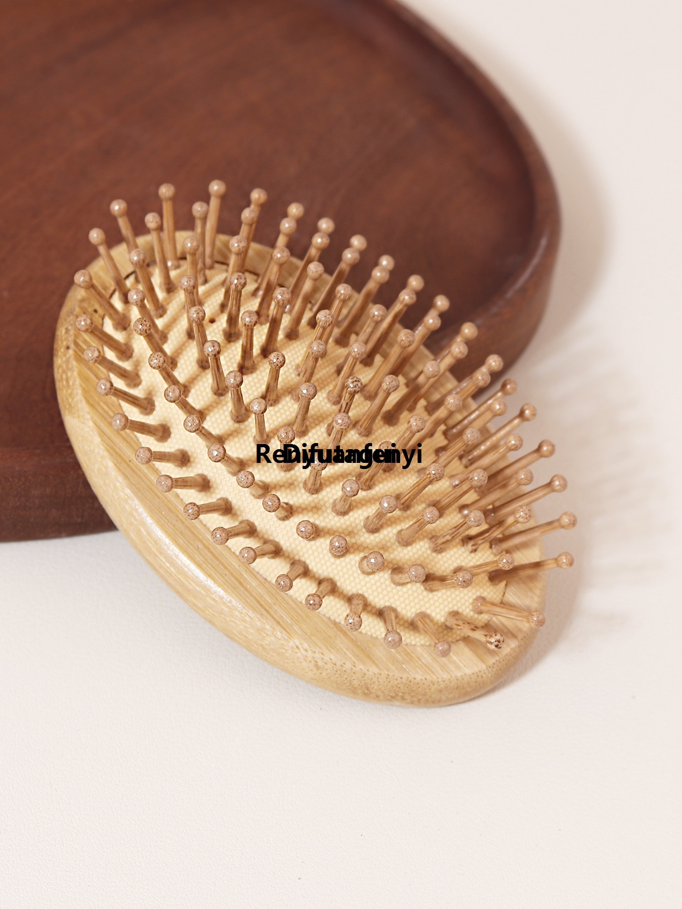 Difutagui 1PCS elliptical bamboo and wood massage air cushion comb, handle Original New style less brush, scalp massage comb, suitable for all types of hair