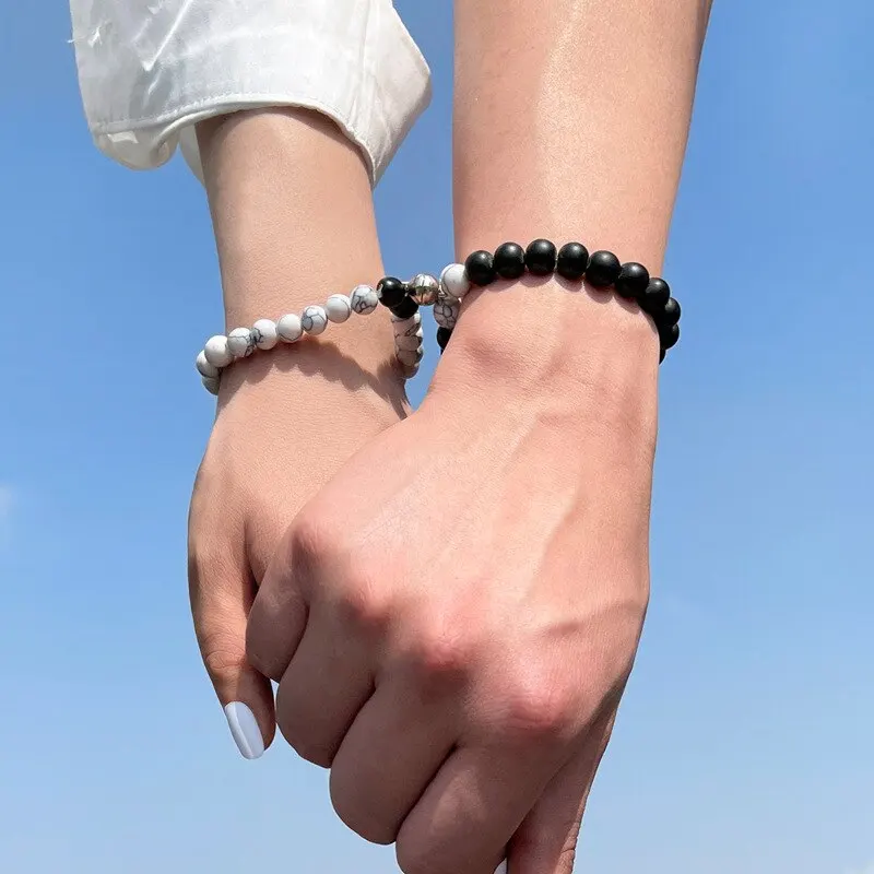 【Pocket king VOX 】1Pair Romantic Adjustable White Black Beaded Couple Matching Elastic Stone Magnetic Bracelet Lover Friends Jewelry Gifts