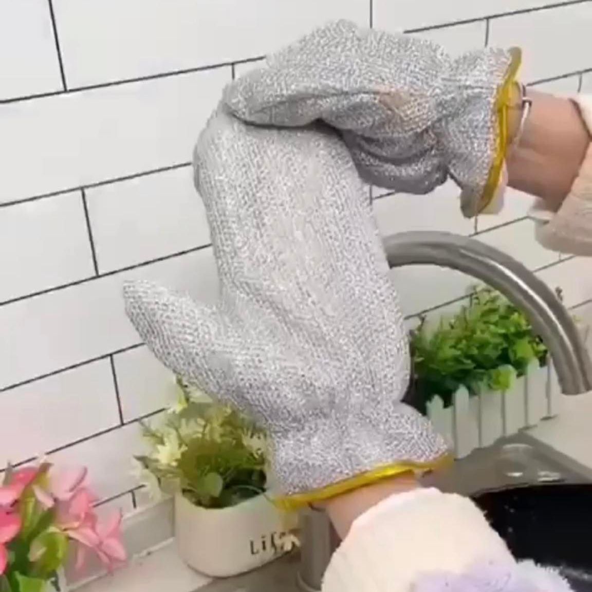 Microfiber Dishwashing Glove Non-Dip Oil 1 PC Kitchen Gadgets Non-slip Cleaning Hanging Magic Gloves Waterproof Bamboo Fiber( silver color)
