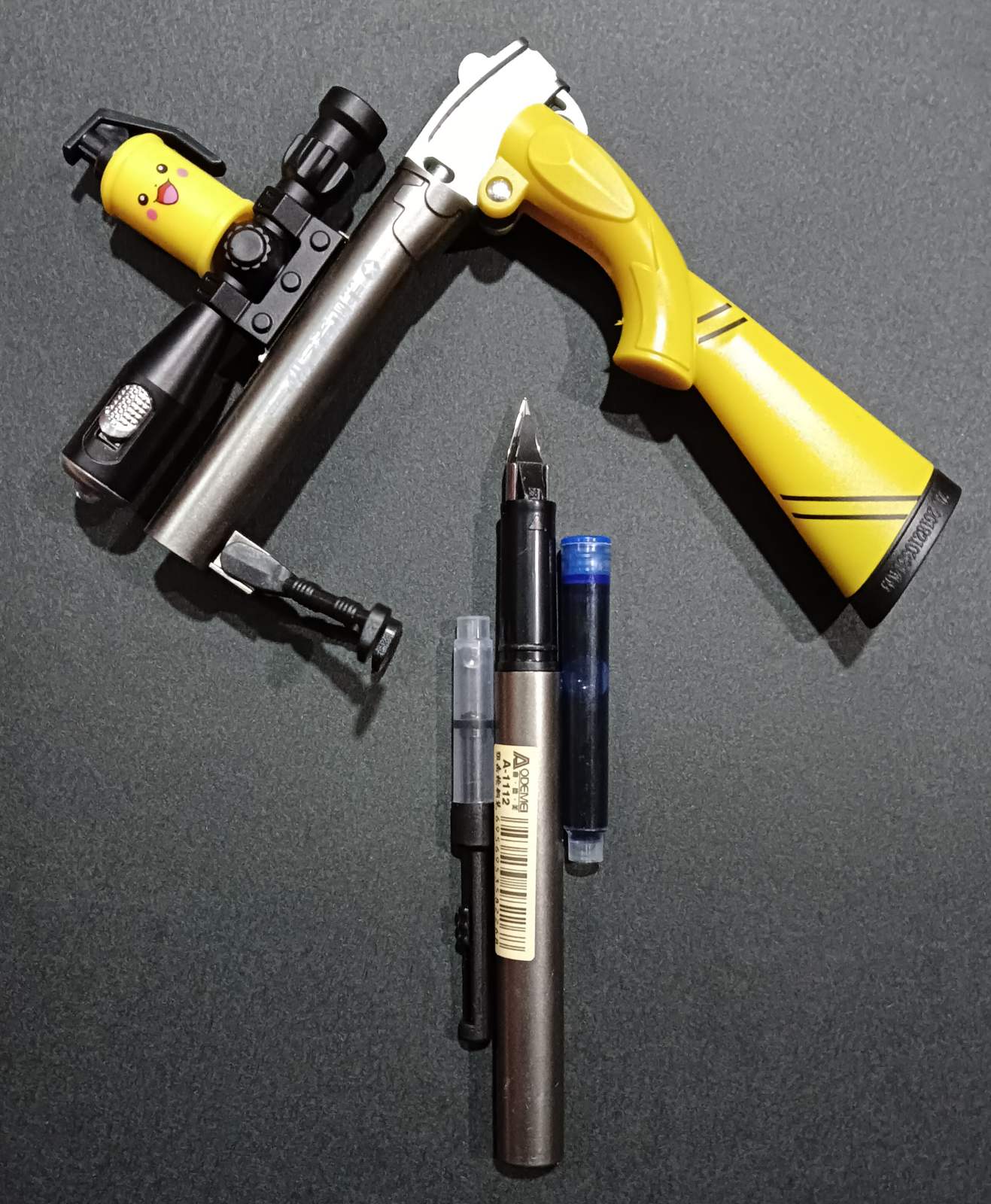 Flat Nib Cartridge Ink Pen With Torch | Toy Gun Design Cartridge Ink Pen With Mini Torch Light | Ink Converter Included
