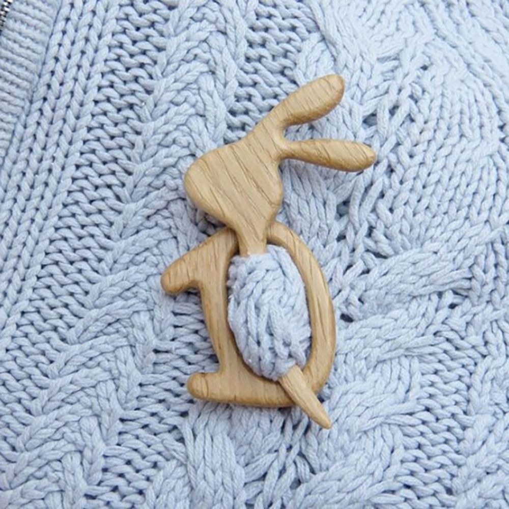Girl Gifts Sweater Brooch Retro Heart Dog Bird Animal Flower Wooden Brooch Fashion Jewelry Clothing Accessory Women Brooch
