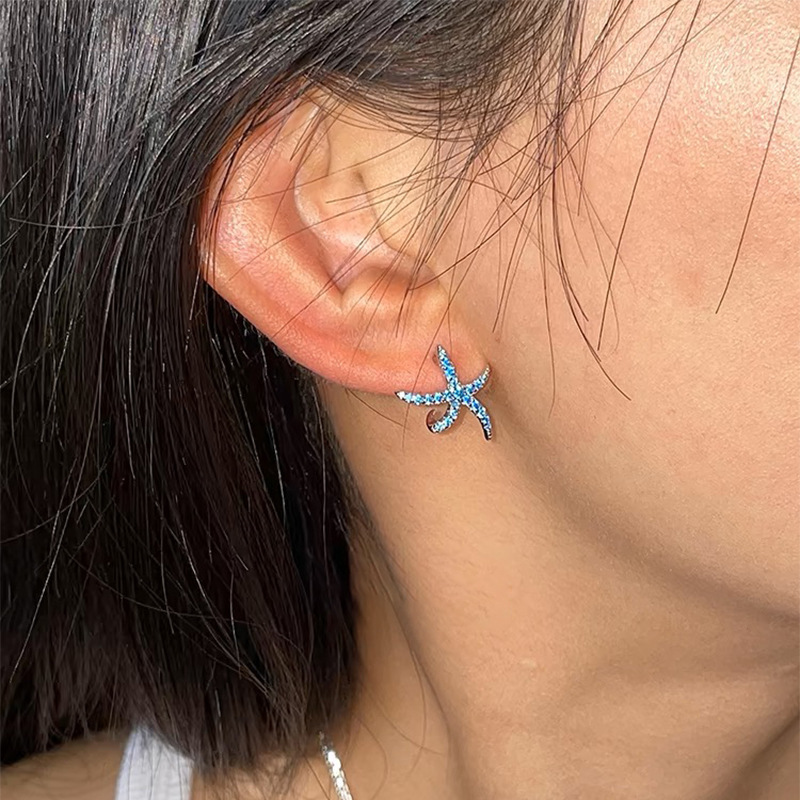 【Fashion-forward】Simple Summer Blue Starfish Earrings Female Cute Small High-end Earrings Fresh Earrings