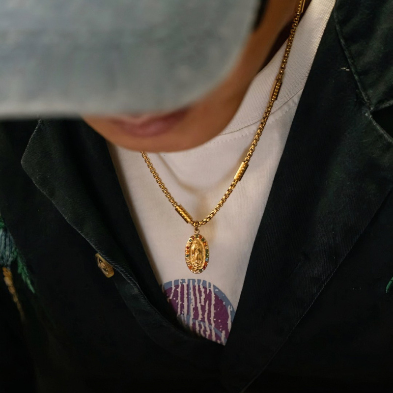 【Mega Sale】Men's French Style Pendant Niche Design Fashionable American Accessories High Clavicle Decoration Golden Simple Necklace Trendy
