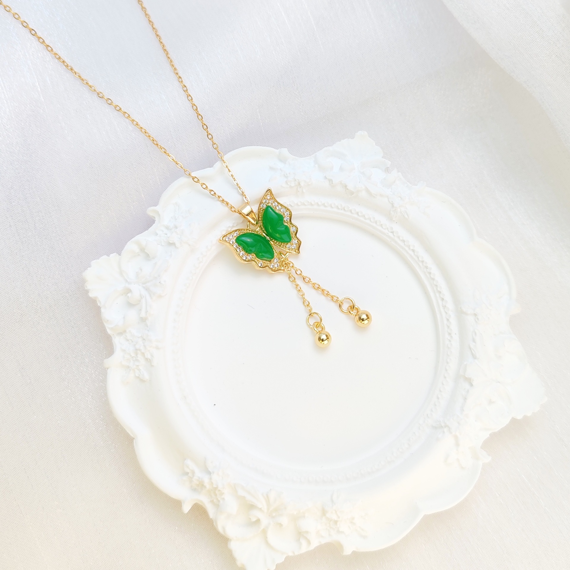 【New arrivals】2024 latest green brown bow new exquisite versatile high-end women's jewelry popular classic clavicle necklace