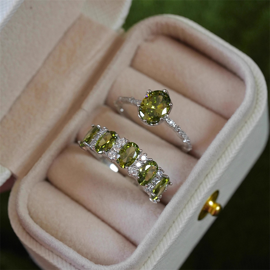 French vintage white olive green zircon ring women's light luxury high-end index ring elegant shine exquisite ring