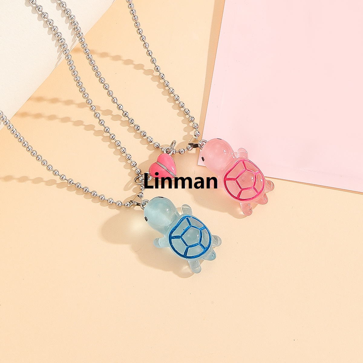 2 pieces/set Luminous pink peach heart glow-in-the-dark turtle couple necklace ladies fashion gift jewelry