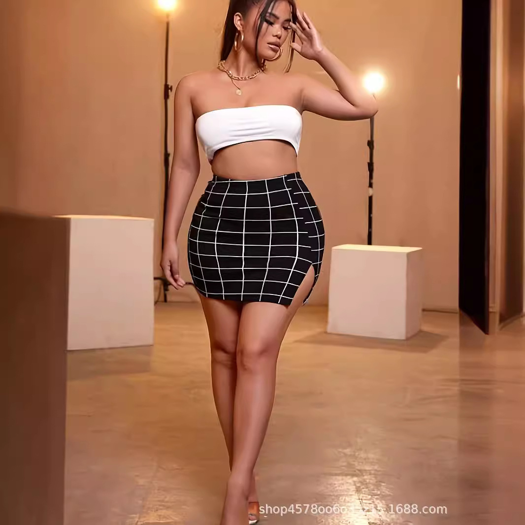 2024 New Arrival European and American Style Miniskirt Nightclub Amazon Hot Selling Plaid Slit Skirt Plus Size Women's Clothing