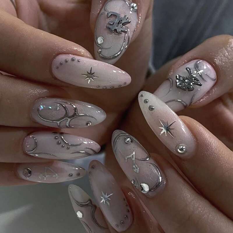 24pcs y2k Sliver Cool Fake Goth Style 3D False Nail Patch Lady Women Wearable Detchable Artificial Nails Patches for Girls