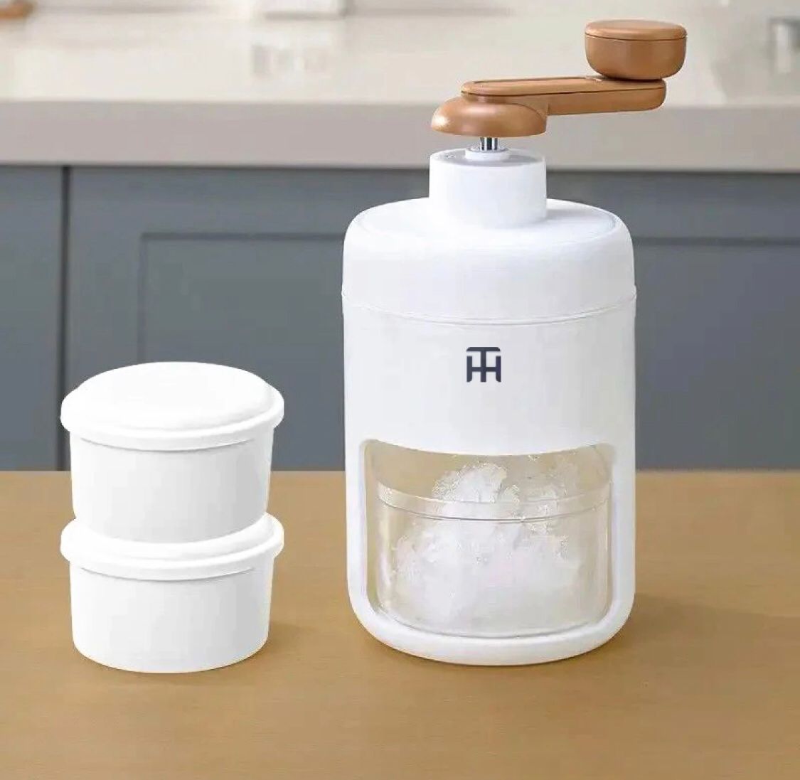 2025 NEW Ice Shaver Household Small Ice Crusher Mini Shaved Ice Milkshake Machine Portable Hand-cranked Smoothie Machin