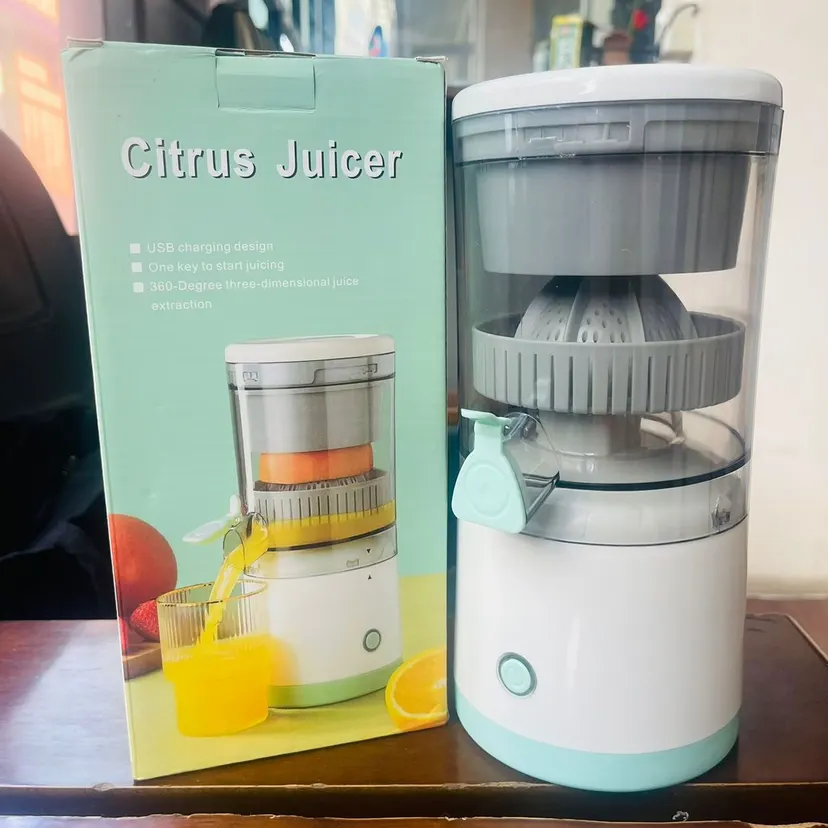 New Multifunctional Slow Juicer Portable Household Juice Machine USB Charging Juices Separator Suitable For Fresh Fruits