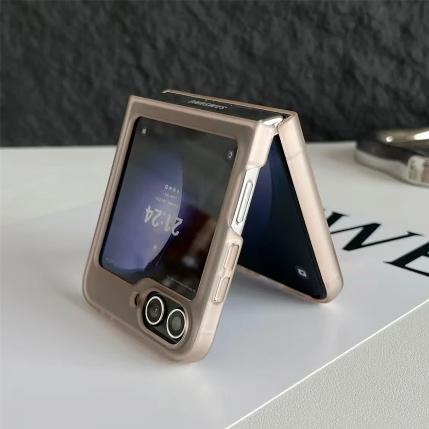 HOCE Translucent Magnetic Cases For Samsung Galayx Z Flip 7 6 5 4 3 Zflip7 Zflip6 Zflip5 Case Wireless Charging Ultra Thin Hard Matte PC Phone Cover