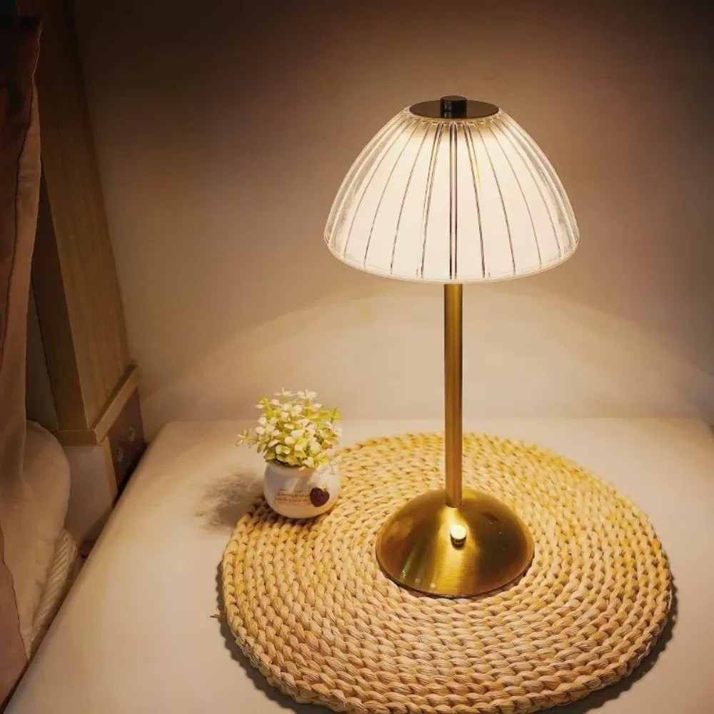 Fashon Nordic Style Table Lamp Dimmable Small Bedside Lamp Cordless 3 Colors Touch Control Lamp Hotel
