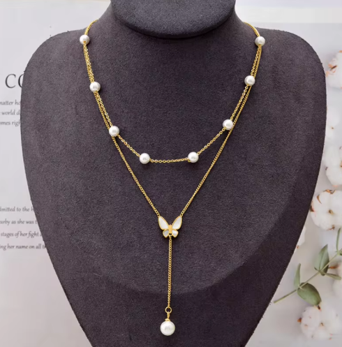 1 Piece Stunning Stainless Steel Seashell & Butterfly Charm Choker Necklace - Elegant New Fashion Pendant Chain for Women, Unique and Stylish Accessory