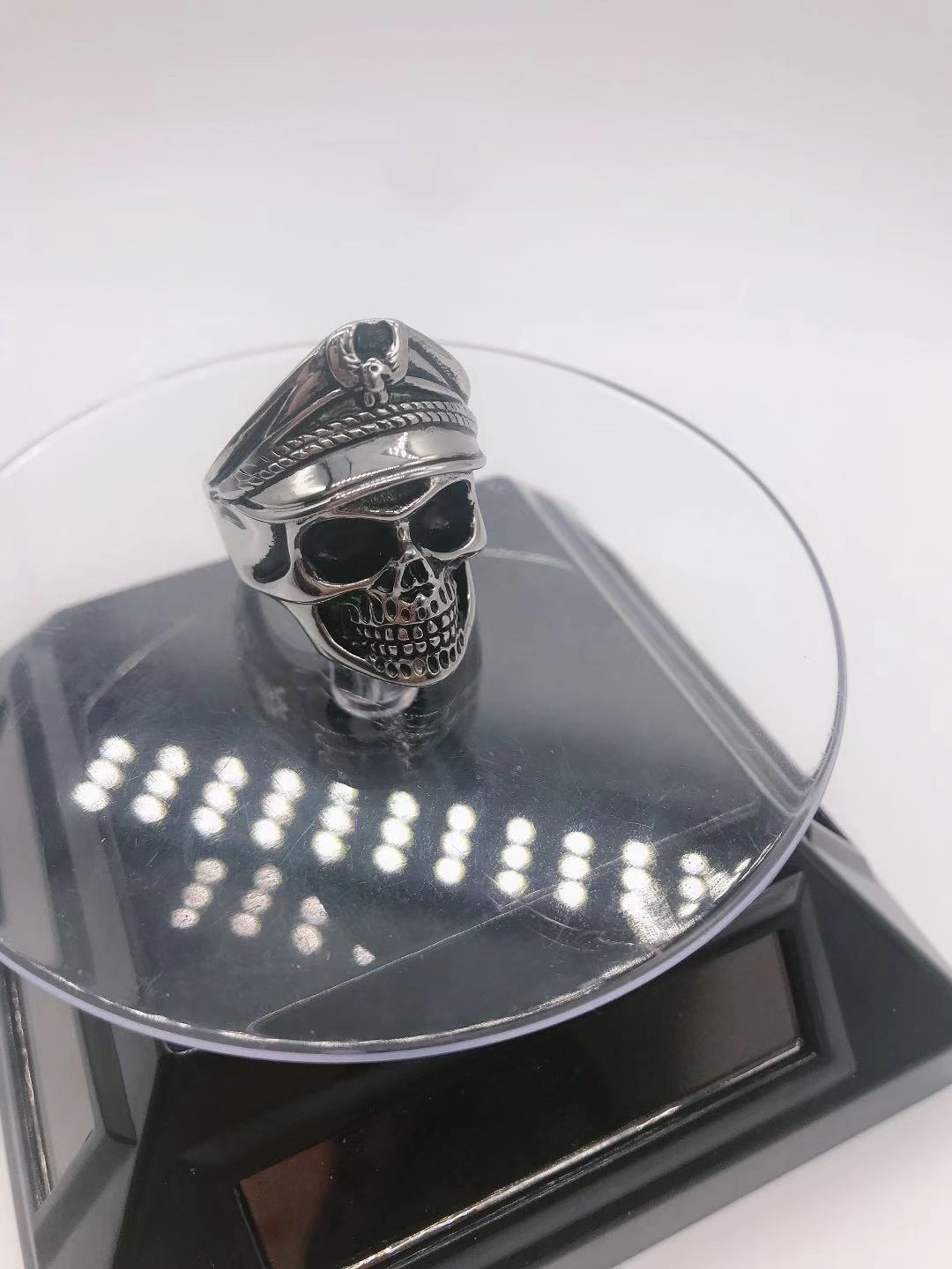 Sale】New Titanium Steel Ring Undead Skull Finger Retro Trendy Men's Stainless Steel Hat Double Eagle Officer Ring