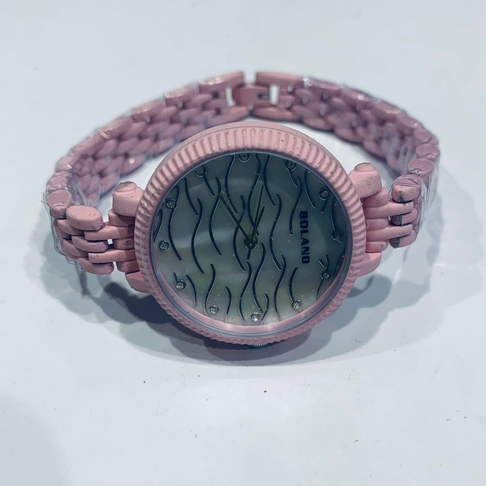 Stylish Cool Design Colourful Fashionable Round Dial Stainless Steel Watch For Women