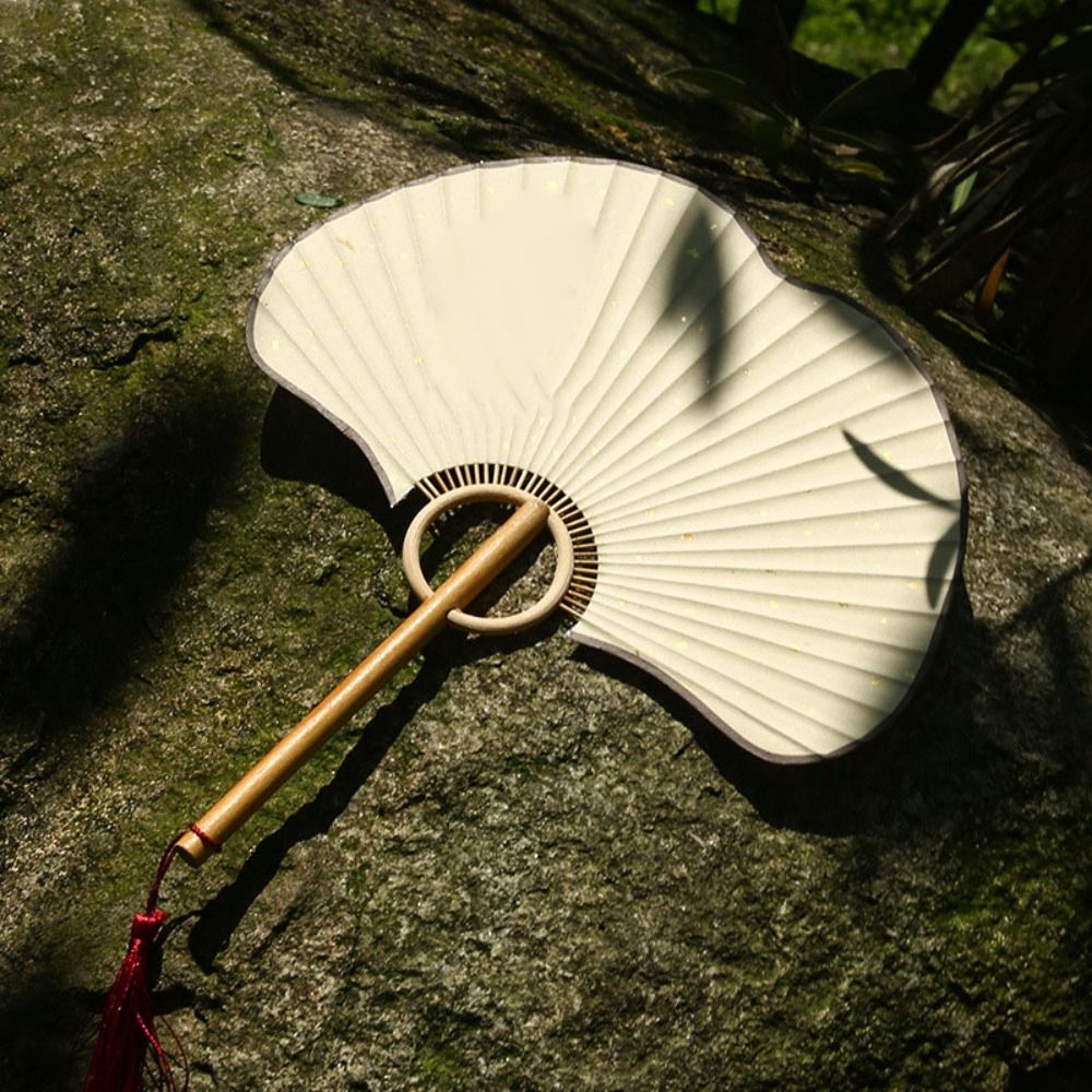 Crafts Double-sided Ginkgo Round Fan Exquisite Portable Hand Circular Fan Vintage Rice Paper Fan Calligraphy Painting