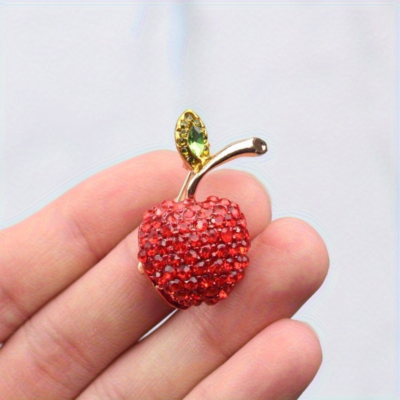Cute Little Apple Brooch Women Luxury Temperament Anti-slip Pin Fruit Corsage Coat Suit Accessories