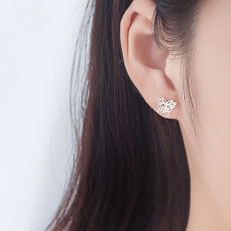 【Good sharing!】Super Fairy Butterfly Earrings Jewelry Japanese Girl Simple Fashion Elegant Women's Earrings Small Fresh Cute Mori