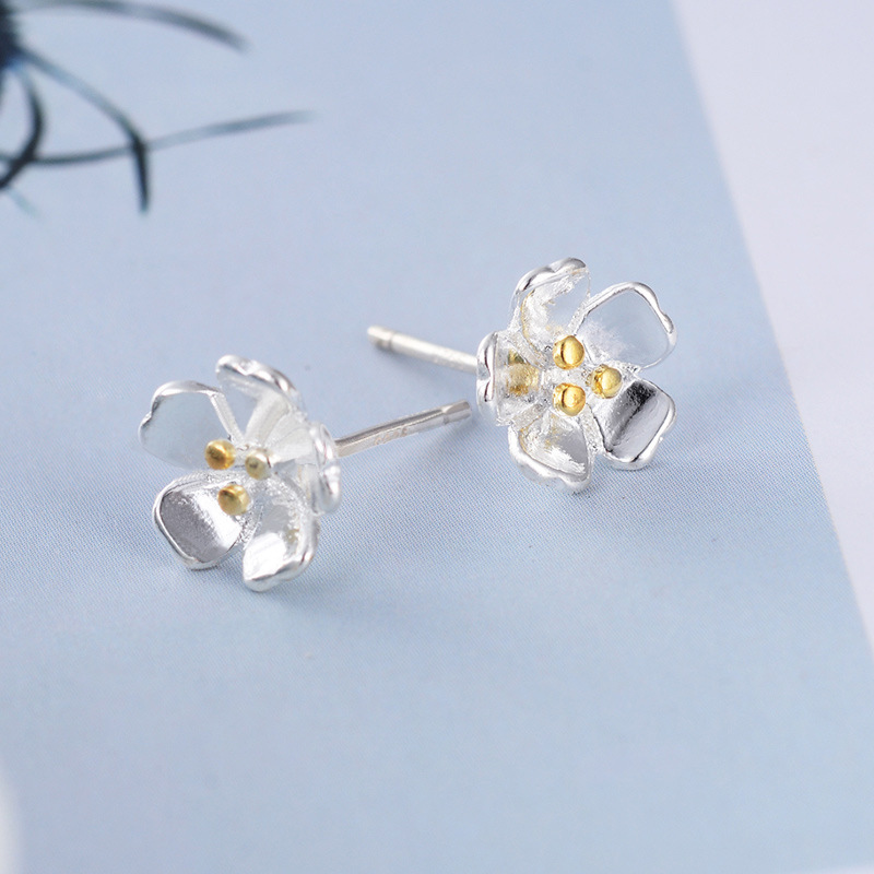 【Hottest Trends】Korean Style Earrings Simple Elegant Sweet Small Flower Earrings Women's All-match Commuter Earrings for Students Japanese Pin