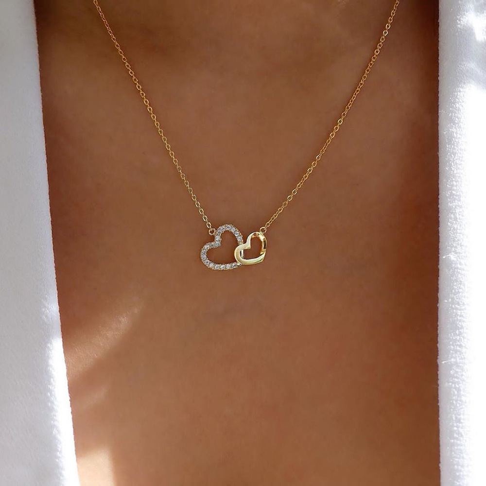 【Hottest Trends】Simple super cute double heart love rhinestone smooth stitching alloy pendant necklace female accessories clavicle chain jewelry