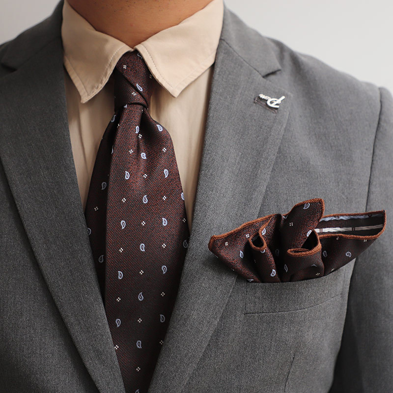 Factory price wholesale vintage men's small dot square scarf tie set French suit accessories autumn and winter new products on the market