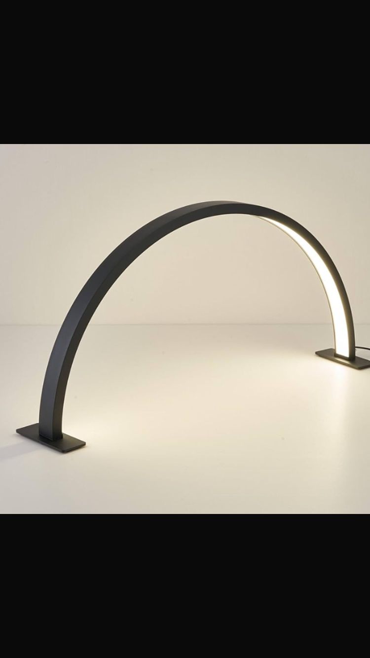 Half Moon Arc Light for Desk High Beam Eye Protection Simple LED Table Lamp, Suitable for Nail Art Eyelash Extensions