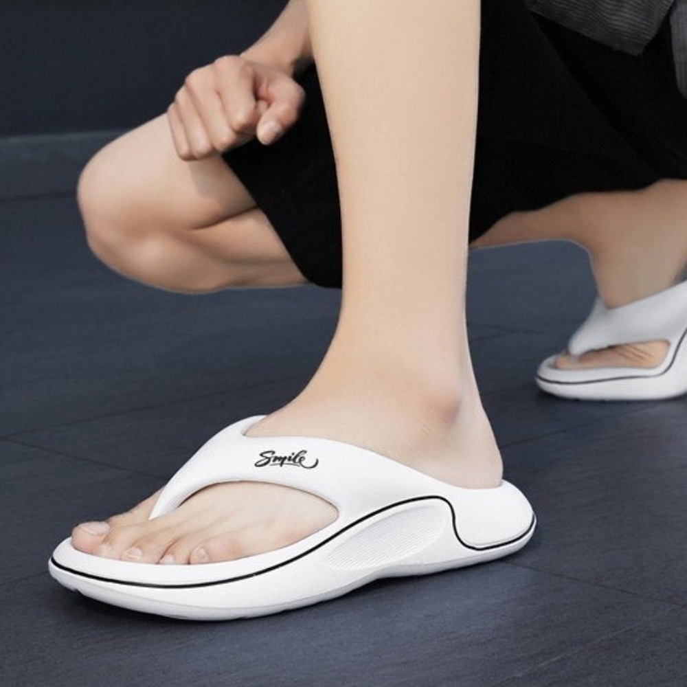 All Match Solid Outer Wear Shoes Anti Slip Clip Toe Thick Soled Slippers EVA Lightweight Home Slides Sandals Beach