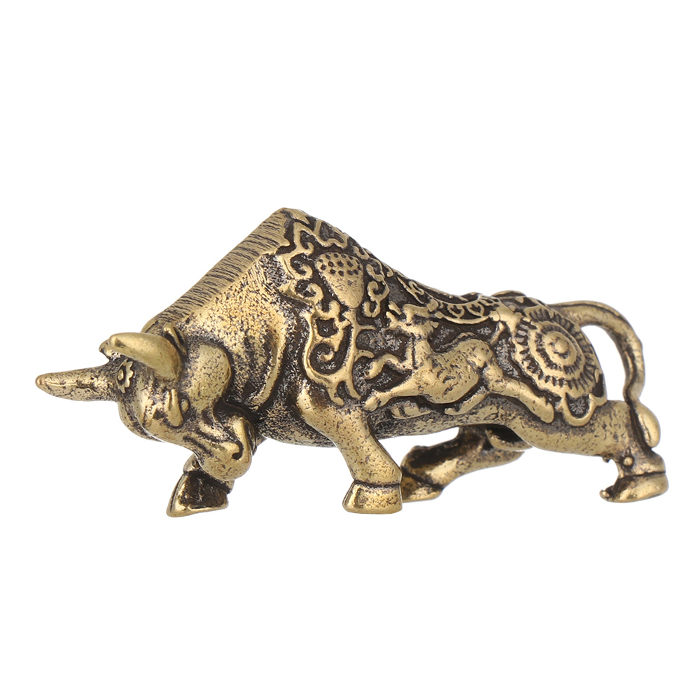 Retro Chinese Style Mini Statue Miniature Zodiac Cattle Abstract Animal Sculpture Brass Bull Figurine Desktop Ornament