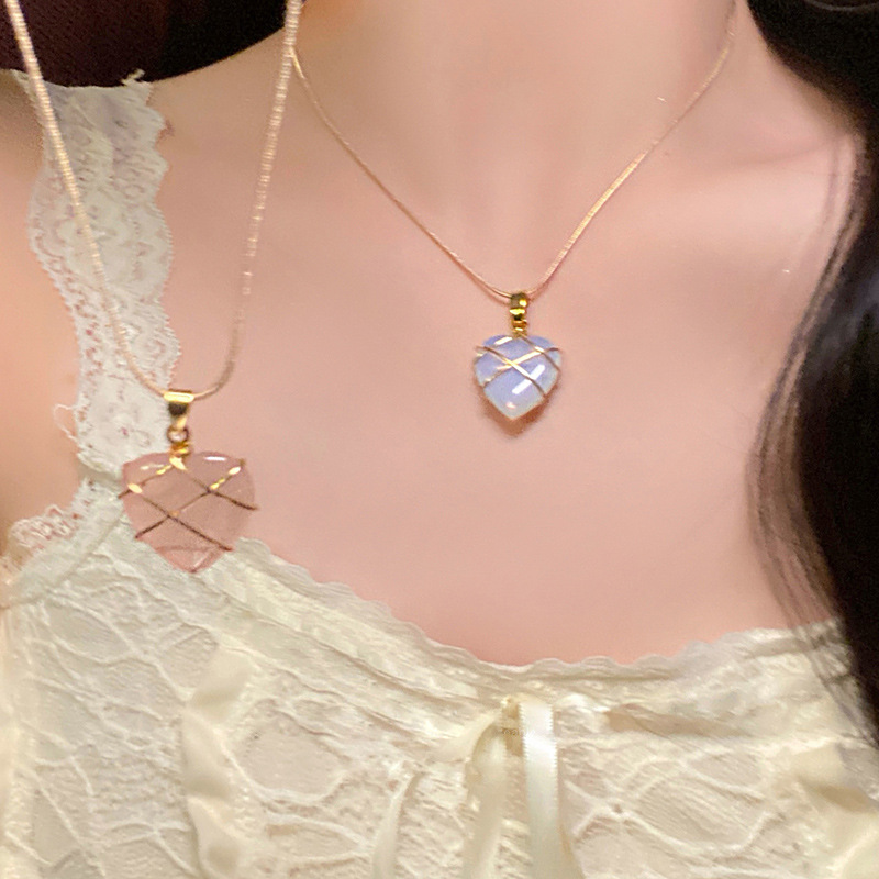 【Fresh designs】Barbie Same Style Opal Love Necklace Women's Cute Pendant Collarbone Pink Crystal Light Luxury Accessories