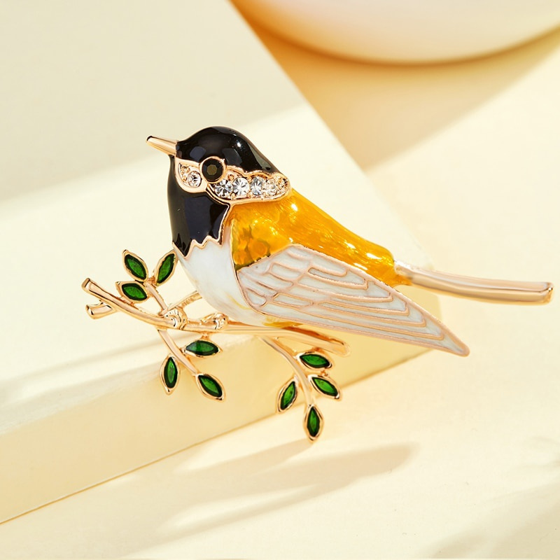 Cute Vivid Bird Brooches for Women Winter Animal Design Pin Branch Brooch Wedding Party Accessories