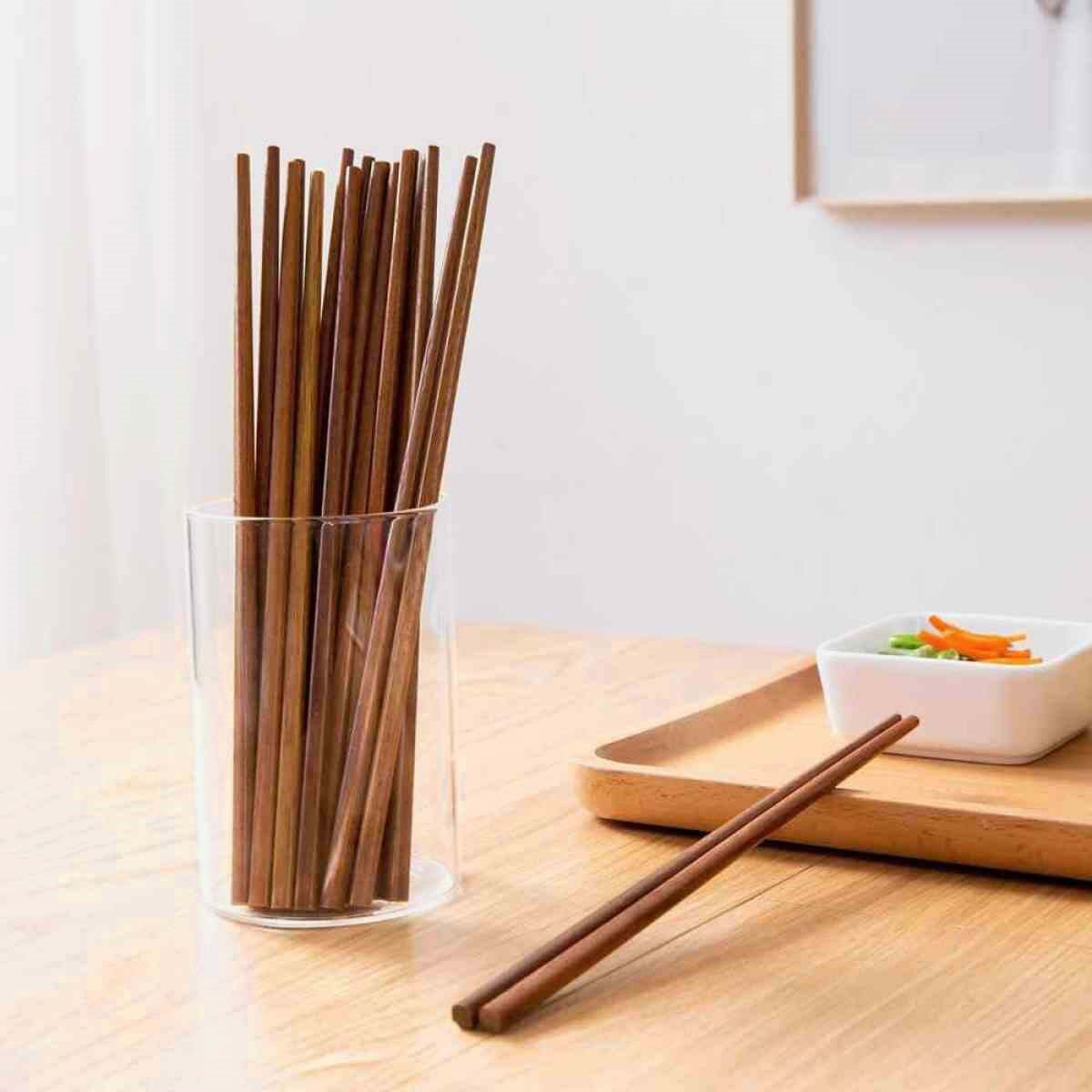 Non-Slip Durable Wooden Hot Portable Sushi Chop Sticks - 1 Pair | Bamboo Chopstiks - 1 Pair | Eco Friendly Chopstiks