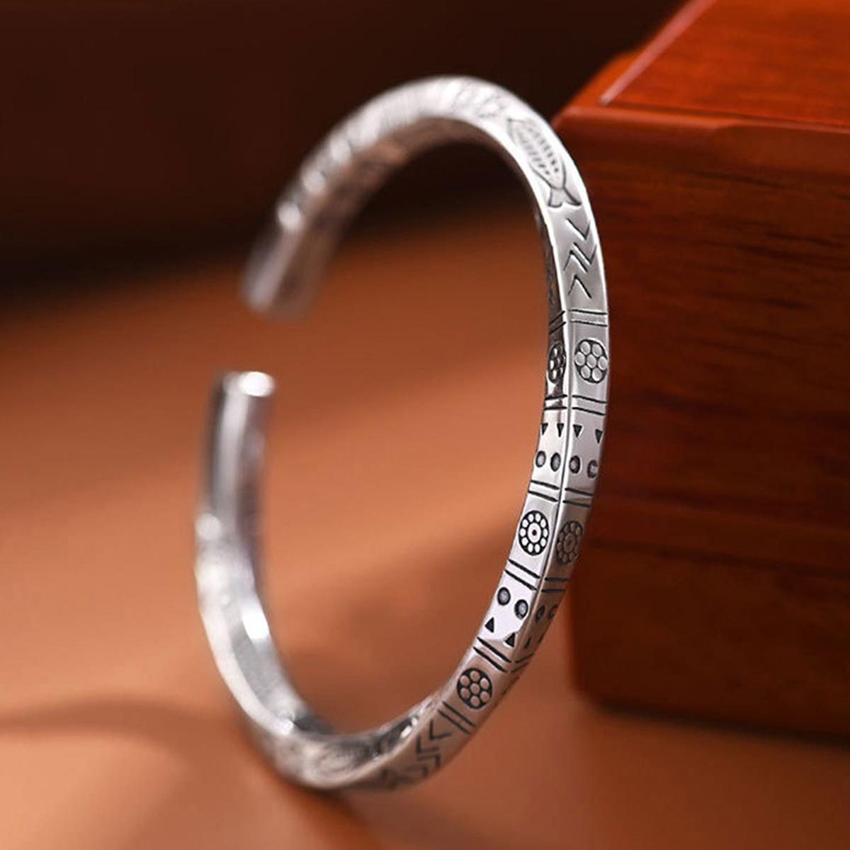 【VisioN Super Shop】Vintage stainless steel bangle for women twisted bracelet