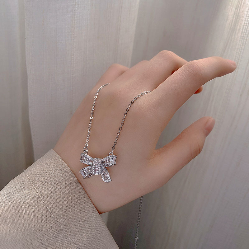 Sale】Fashion Shining Full Zircon Bow Necklace 2022 New Fashion Light Luxury Texture Clavicle Chain