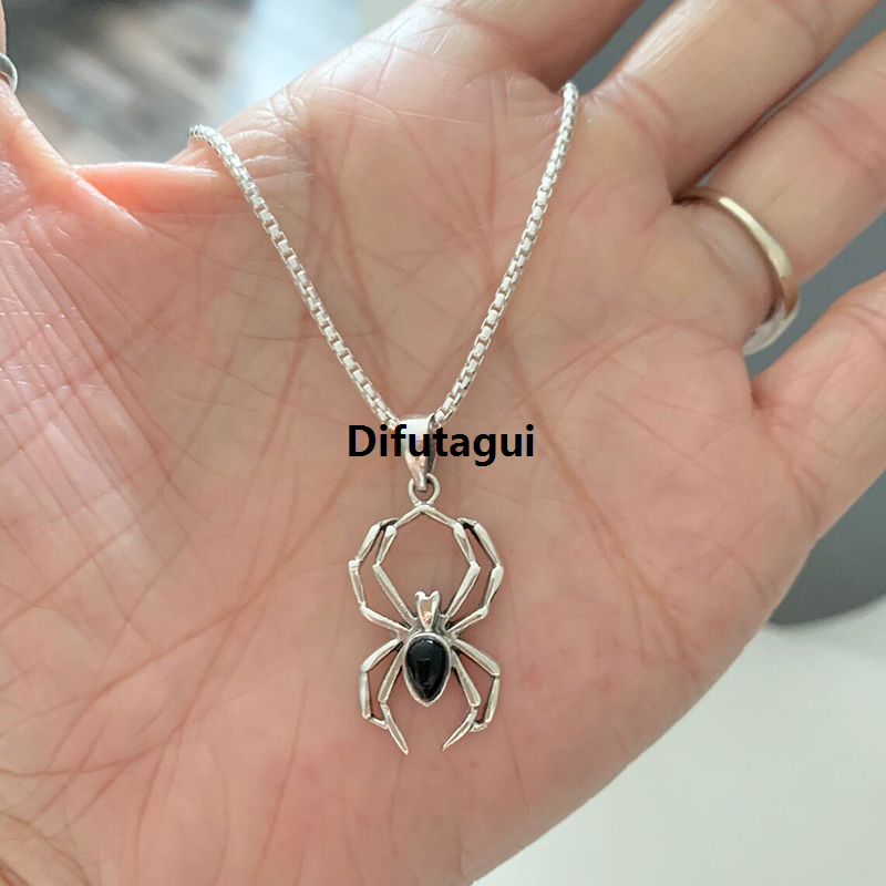 Wenefang Huitan Cute Spider Animal Pendant Necklace for Girls Silver Color Chain Necklace Y2K Style Women Neck Accessories Trendy Jewelry
