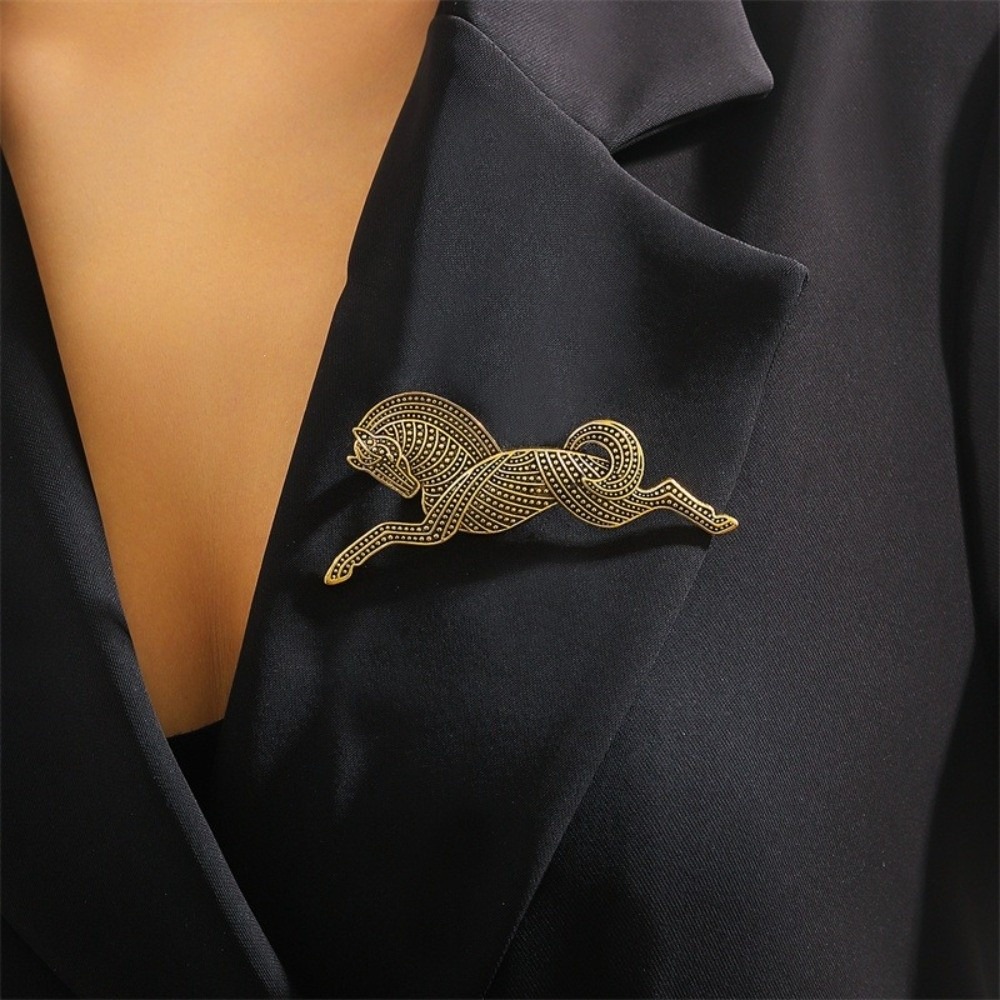 Fashion Elegant Running Horse Brooches Abstracted Alloy Animal Brooch Charm Antique Finish Vintage Leopard Pin Portable