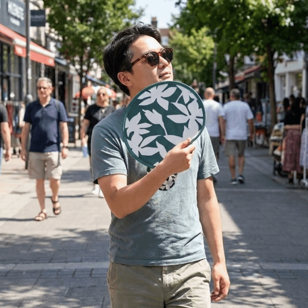 Lightweight Japanese Style Portable Folding Fan Collapsible with Pocket Handheld Fan Colorful Mini Flying Disc Fan Summer