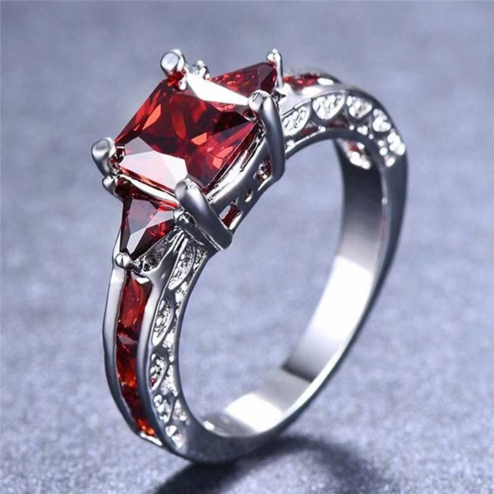 Gift Cubic Zirconia Black Red Zircon Ring Luxury Vintage Gemstones Stone Ring Gold Plated Exquisite Engagement Ring Women