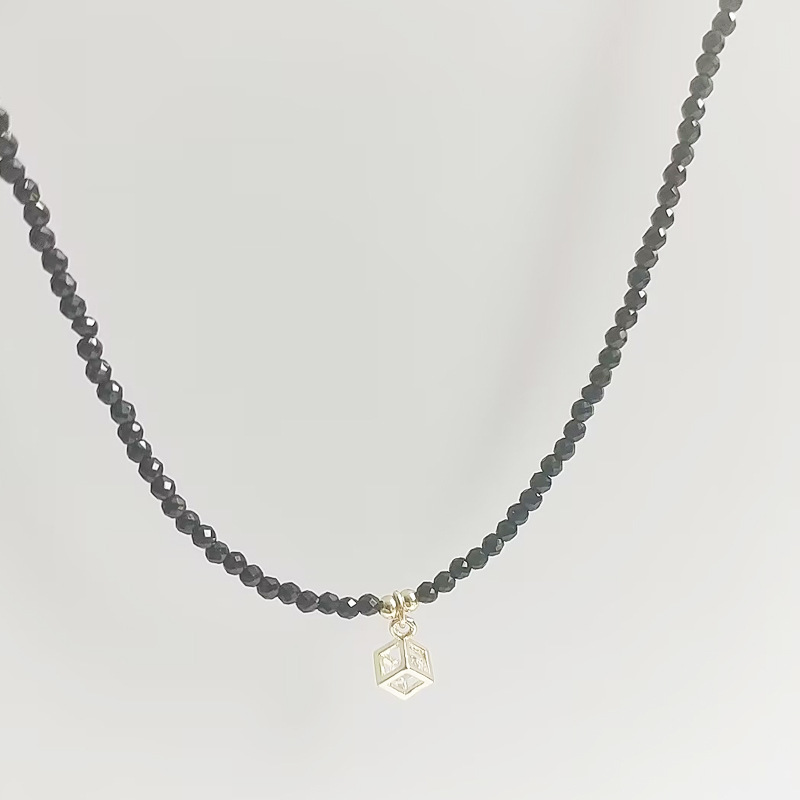 【Innovative designs】Black Clavicle Zircon Female Beaded Accessories Elegant Personalized Simple Retro