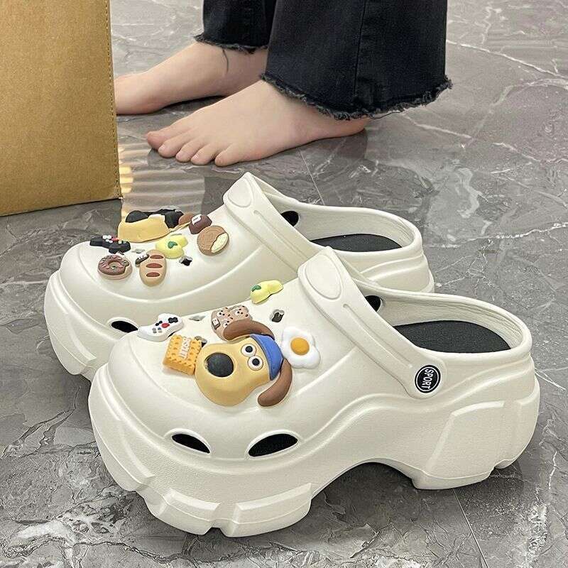 New ultra thick soled sandals for women wearing Baotou style summer beach shoes with sponge cake anti slip hole slippers