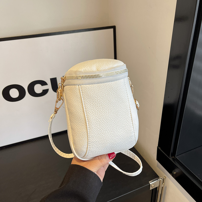 Small bag women's 2024 new versatile soft leather shoulder crossbody bag fashionable mini mobile phone bag coin bag