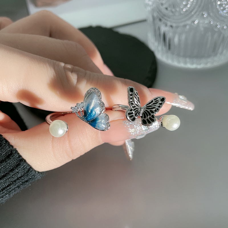 【Prices are low- Now don't beslow】Sweet Cool Gradient Ice Blue Butterfly Ring Women's New Retro Niche Drop Glaze Pearl Fashion Ring