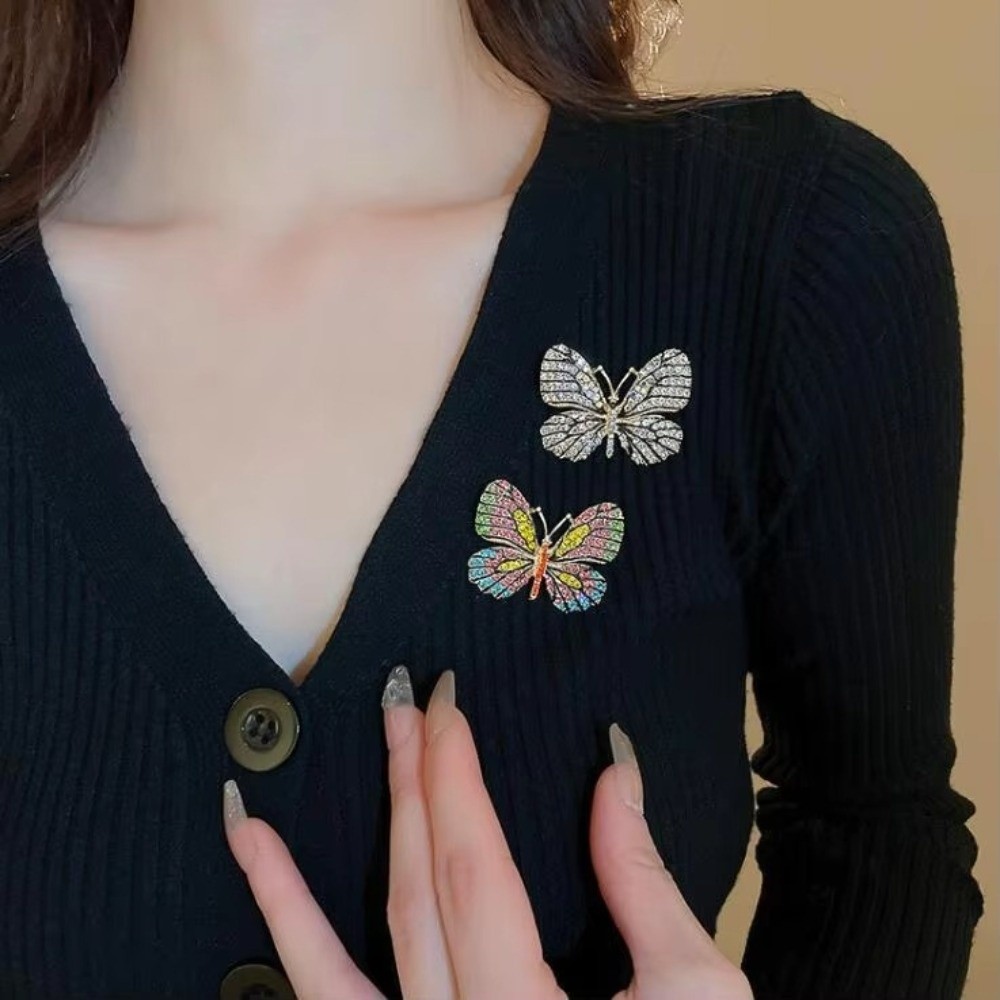 New Vintage Butterfly Brooches Colorful Metal Alloy Cardigan Clip Sparkling Crystal Insect Brooch Pins Women Dress Decoration
